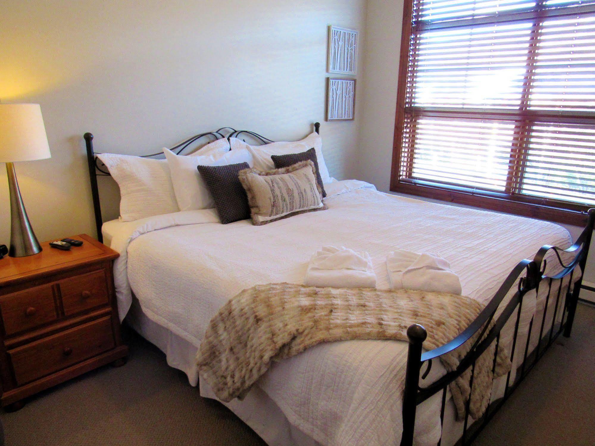 Tremblant Les Eaux - Location Adp Apartment Mont-Tremblant Ngoại thất bức ảnh