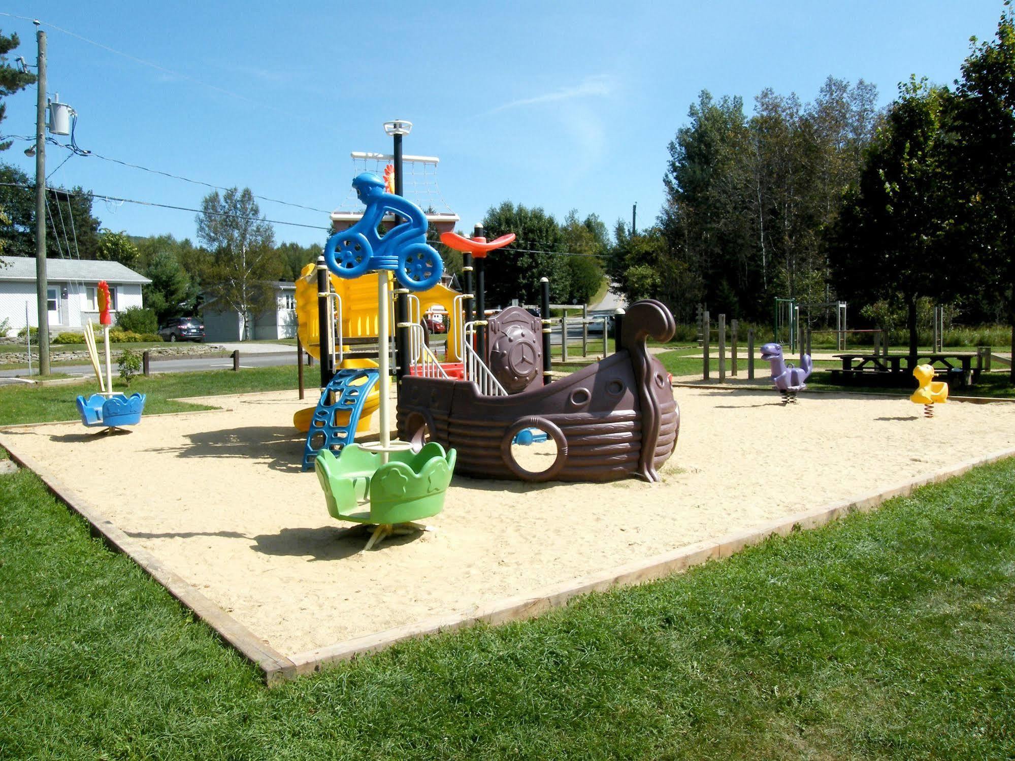 Tremblant Les Eaux - Location Adp Apartment Mont-Tremblant Ngoại thất bức ảnh