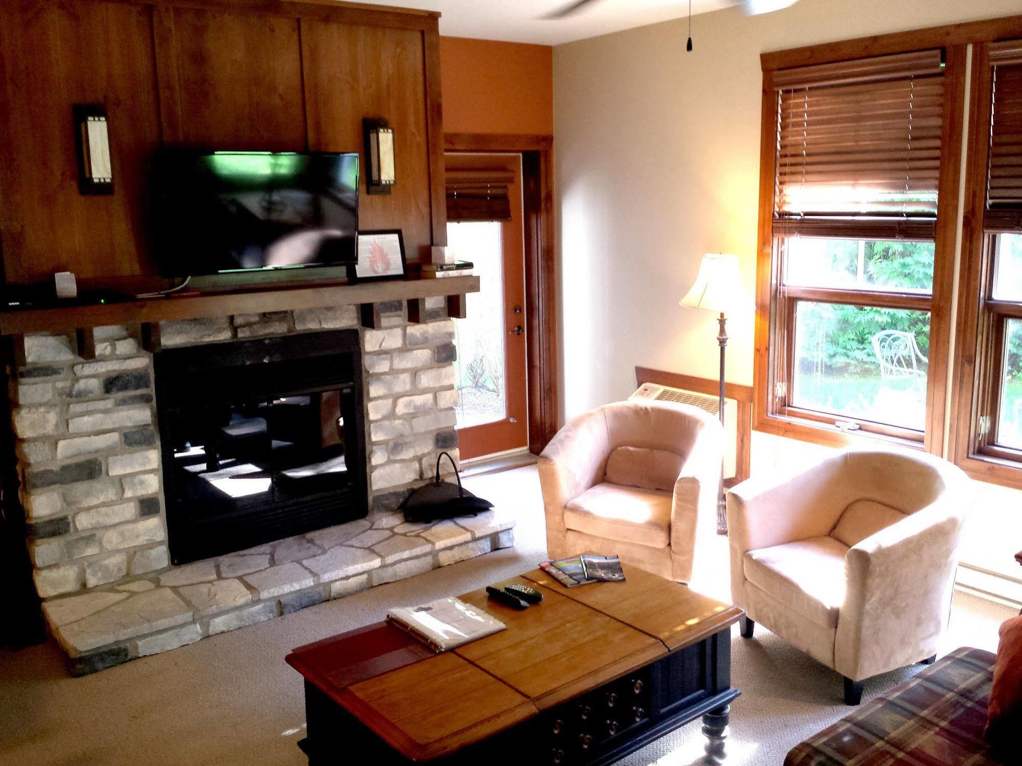 Tremblant Les Eaux - Location Adp Apartment Mont-Tremblant Ngoại thất bức ảnh